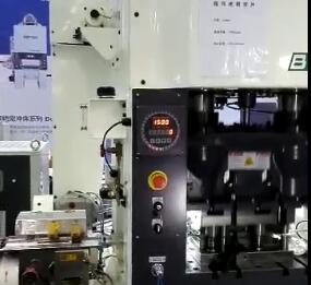 高速夾式WWW.香蕉永久网站入口衝床壓視頻